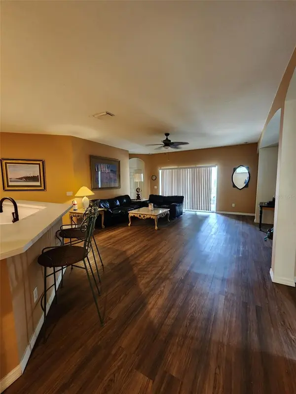 1829 MIRA LAGO CIR, Ruskin, FL 33570