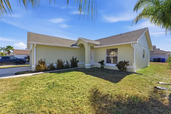 1043 SOARING EAGLE LN, Kissimmee, FL 34746