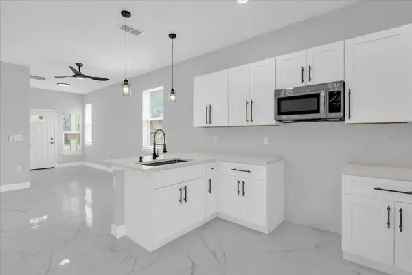 2404 CENTER ST, Sanford, FL 32771
