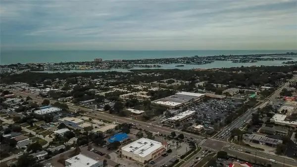 11485 OAKHURST RD #-211, Largo, FL 33774