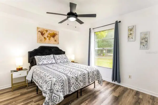 2301 CARLTON DR, Orlando, FL 32806