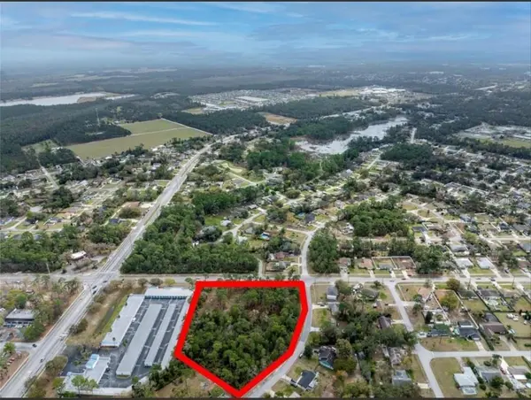 1370 COURTLAND BLVD, Deltona, FL 32738
