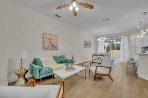 1172 S BEACH CIR, Kissimmee, FL 34746