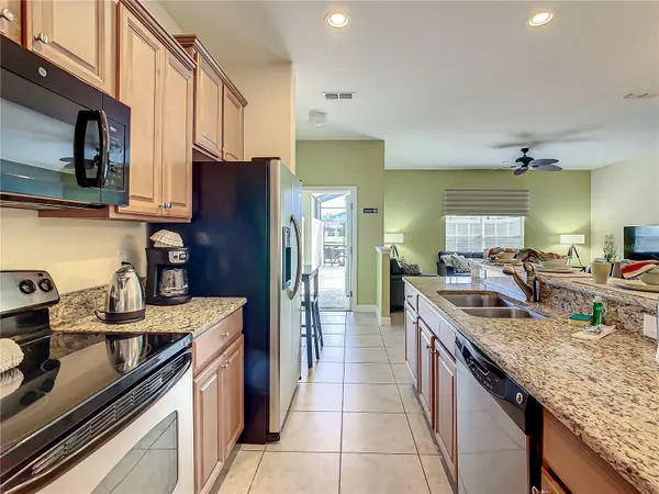 3039 BEACH PALM AVE, Kissimmee, FL 34747
