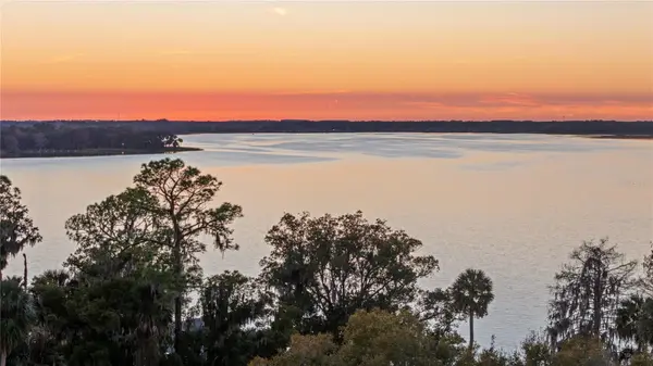 6136 DORA DR, Mount Dora, FL 32757