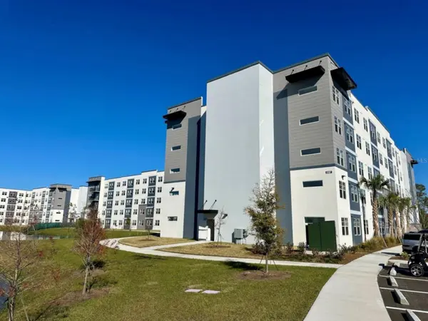 5587 MILLENIA BLVD #213, Orlando, FL 32839