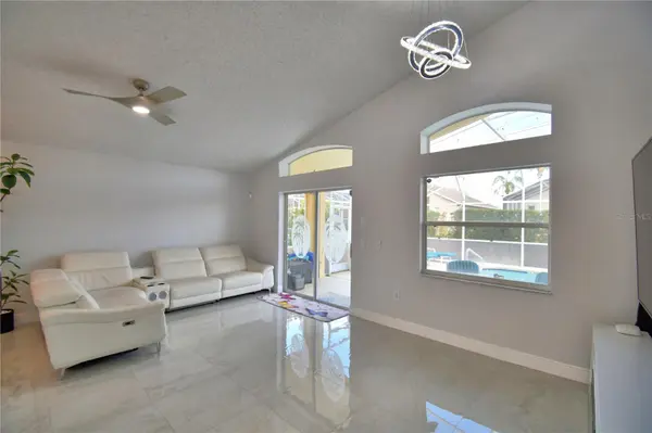 459 TIVOLI CIR, Davenport, FL 33837
