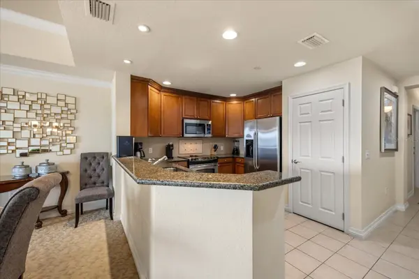 1114 SUNSET VIEW CIR #402, Reunion, FL 34747