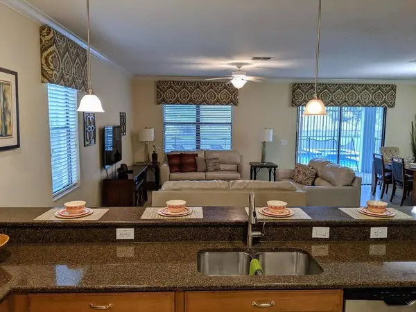 1524 MOON VALLEY DR, Davenport, FL 33896