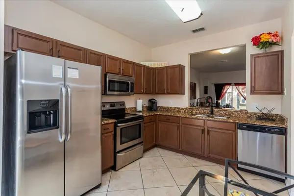 232 LA MIRAGE ST, Davenport, FL 33897