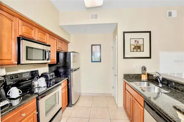 8113 RESORT VILLAGE DR #4404, Orlando, FL 32821