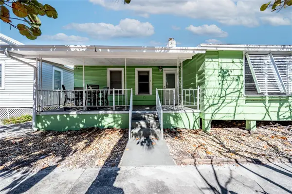 115 124TH AVE W, Treasure Island, FL 33706