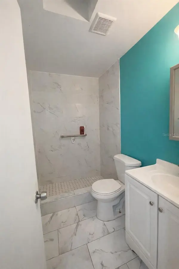 2929 W OAK RIDGE RD #E6, Orlando, FL 32809