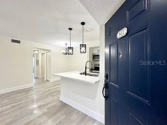 5140 CONROY RD #27, Orlando, FL 32811