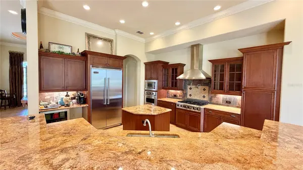 6717 SW 179TH AVENUE RD, Dunnellon, FL 34432