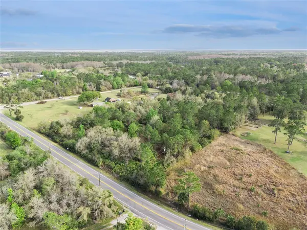 541 E OSCEOLA RD, Geneva, FL 32732
