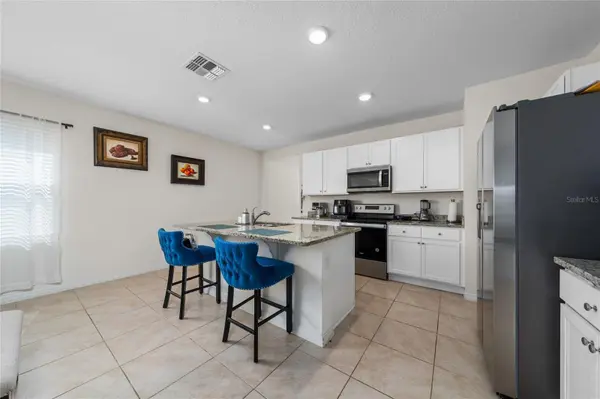 1107 CASCADE DR, Davenport, FL 33837