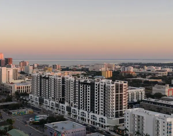 1000 1ST AVE N #C1, St Petersburg, FL 33705
