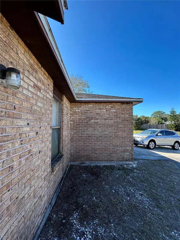 1395 COX AVE NW, Palm Bay, FL 32907