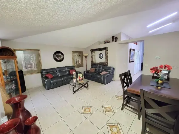 1946 EXCALIBUR DR, Orlando, FL 32822