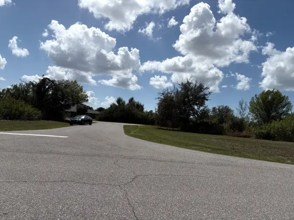 196 LINDA LEE DR, Rotonda West, FL 33947