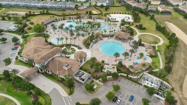 1051 QUAKER RIDGE LN, Davenport, FL 33896