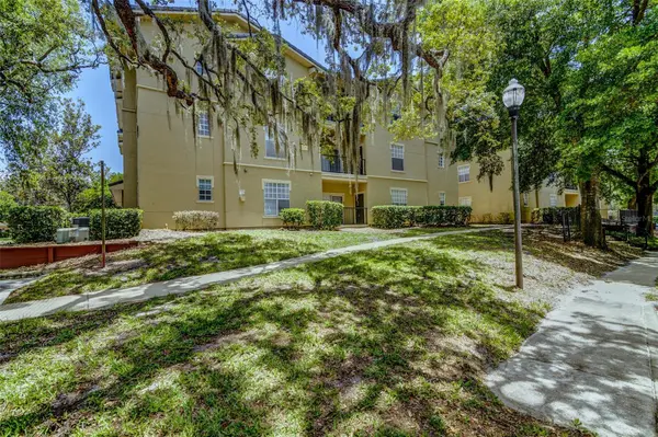114 VISTA VERDI CIR #116, Lake Mary, FL 32746
