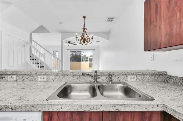 1160 S BEACH CIR, Kissimmee, FL 34746
