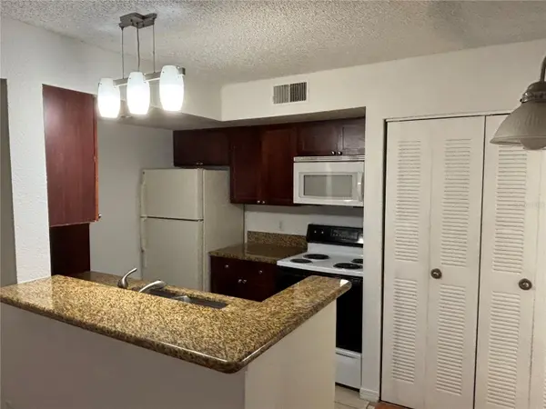 5152 CONROY RD #1316, Orlando, FL 32811