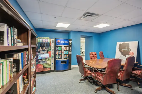 151 E WASHINGTON ST #PH3B, Orlando, FL 32801