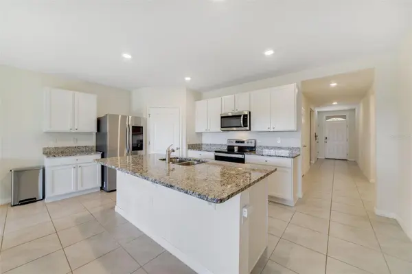 2135 E OLD MILL DR, Deltona, FL 32725