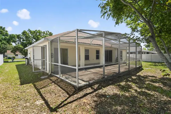 2518 MAYWOOD ST, Eustis, FL 32726