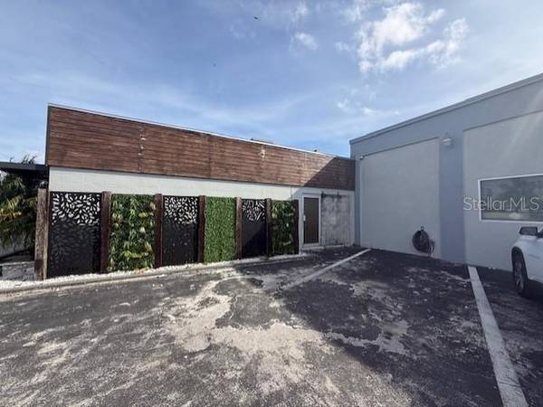 3852 L B MCLEOD RD, Orlando, FL 32805