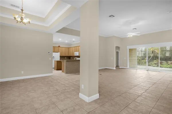 10674 WOODCHASE CIR, Orlando, FL 32836