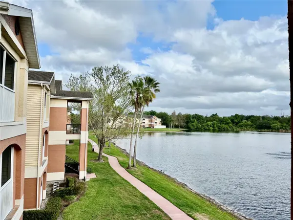 1939 SUMMER CLUB APT DR #315, Oviedo, FL 32765
