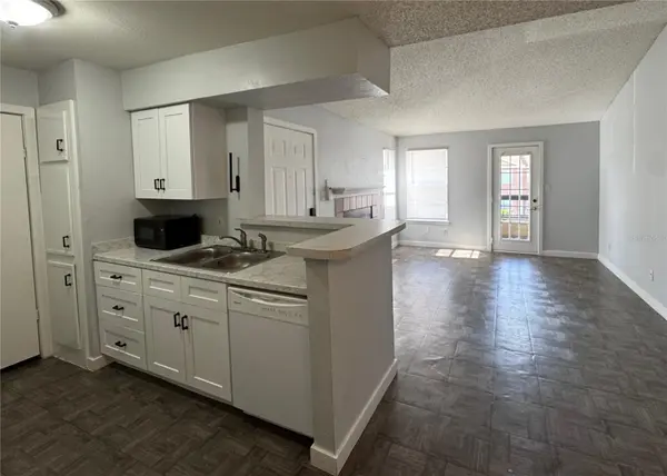 5540 DEVONBRIAR WAY #203, Orlando, FL 32822