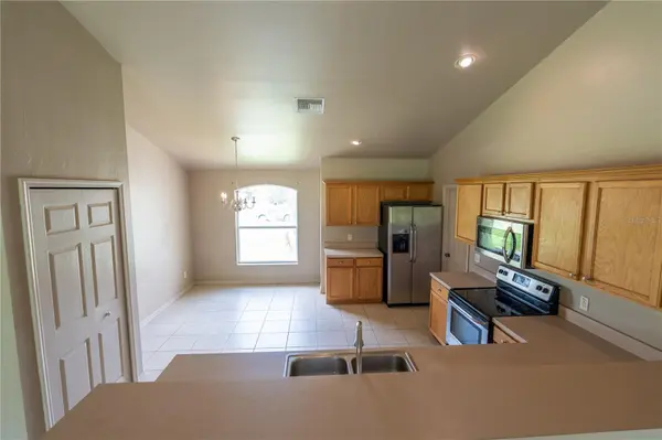 4129 NE 19TH PL, Cape Coral, FL 33909