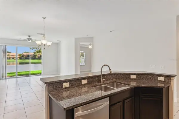 10738 BELFRY CIR, Orlando, FL 32832