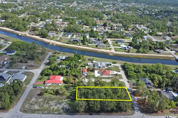 1103 DOROTHY AVE N, Lehigh Acres, FL 33971
