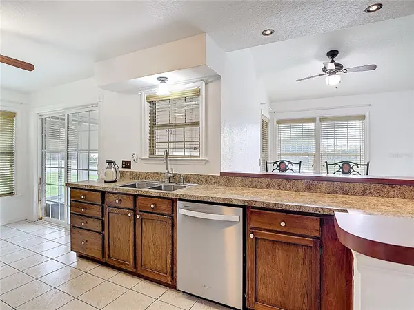 1144 MONROE AVE, St Cloud, FL 34769