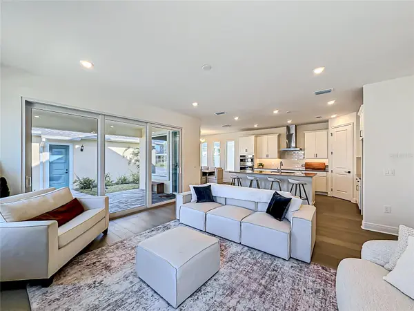 9985 GOBAT ALY, Orlando, FL 32827