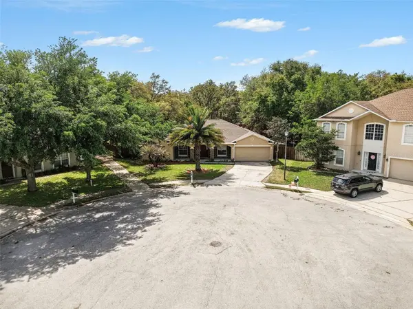 100 FESTIVE CT, Chuluota, FL 32766