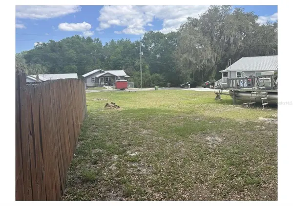 1206 S 12TH ST, Palatka, FL 32177
