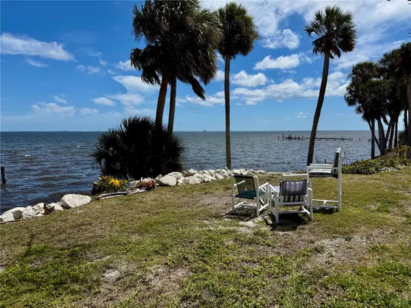 1322 RIVERSIDE DR, Titusville, FL 32780
