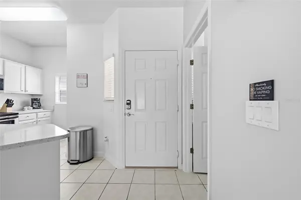 1120 LAS FUENTES DR, Kissimmee, FL 34746