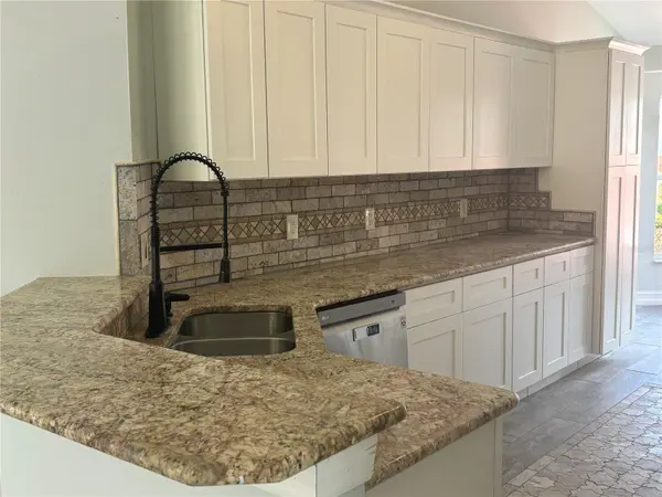 2830 STRAND CIR, Oviedo, FL 32765