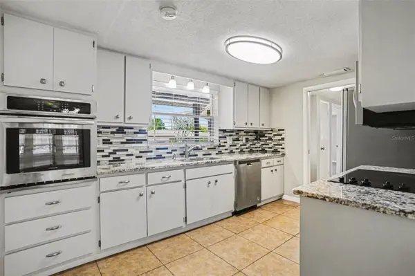 8006 MIMOSA DR, Port Richey, FL 34668