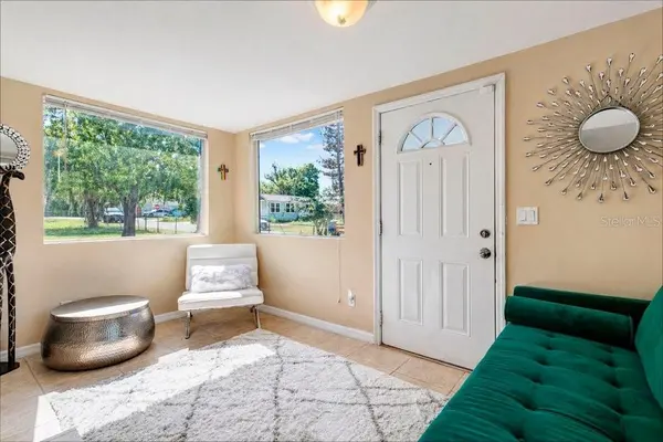 595 3RD ST, Oviedo, FL 32765