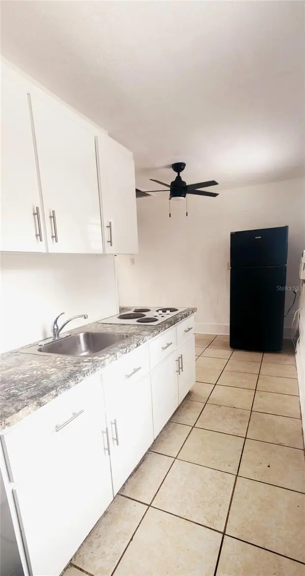 301 SE AVENUE B #4, Winter Haven, FL 33880