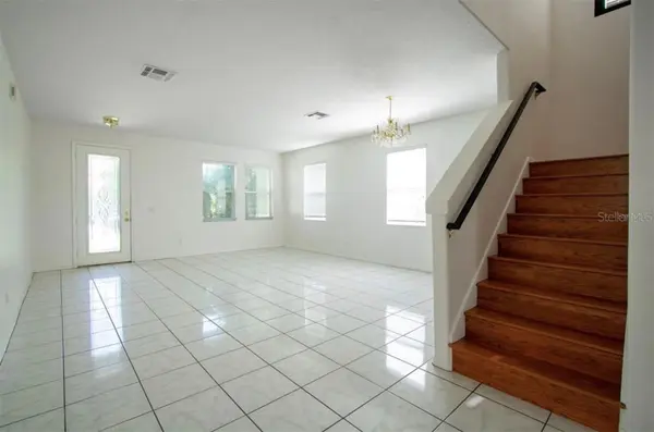 1412 BLACKWATER POND DR, Orlando, FL 32828